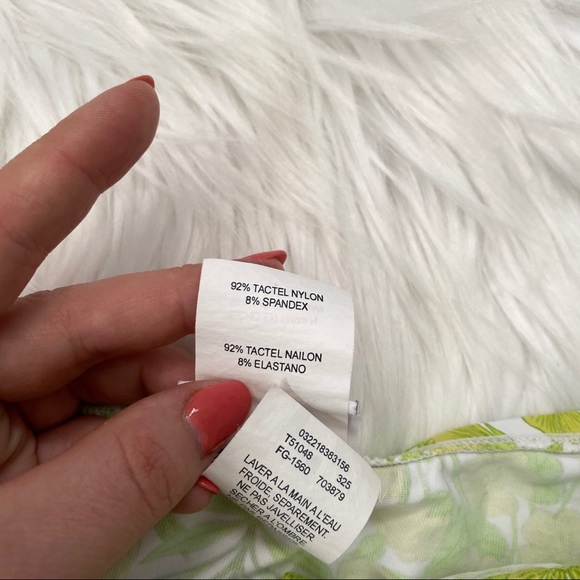 Tommy Hilfiger Wrap Swim Skirt Size Medium - Picture 6 of 6